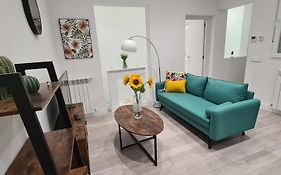 Oshun - Cozy Apartment in Malasaña